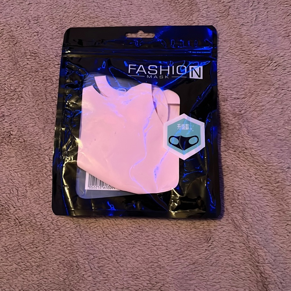 Light Pink Fashion Mask